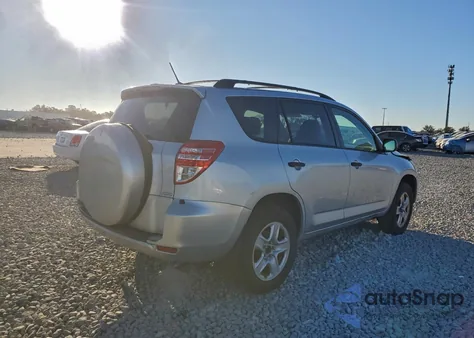 2010 Toyota Rav4 z USA, uszkodzony, nr VIN JTMBF4DV2AD024671